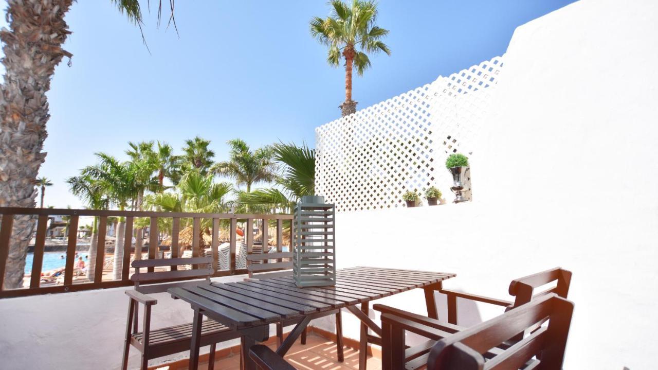 Book Jet - Oasis Pool View Apartment Corralejo Buitenkant foto