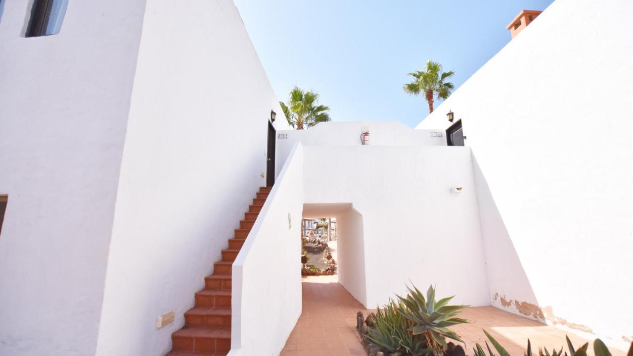Book Jet - Oasis Pool View Apartment Corralejo Buitenkant foto