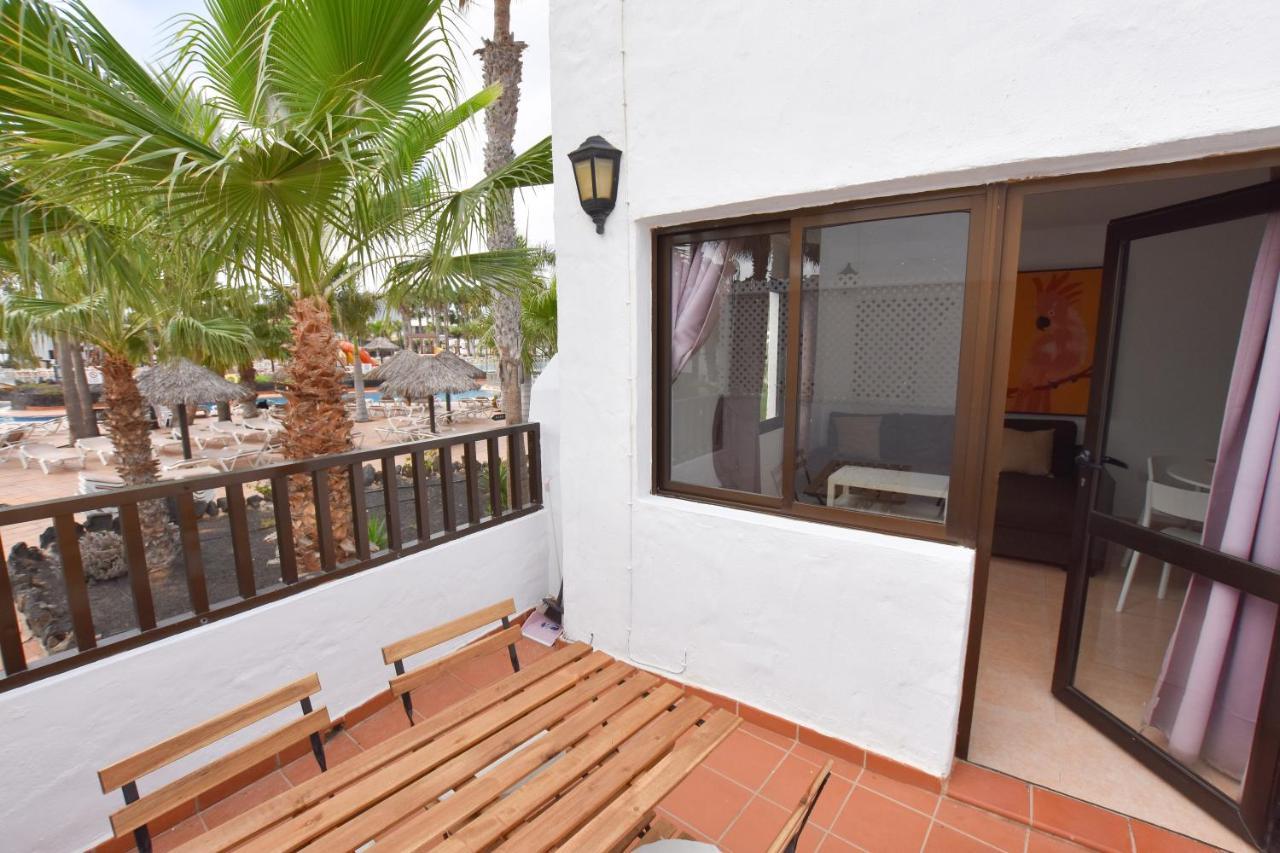 Book Jet - Oasis Pool View Apartment Corralejo Buitenkant foto
